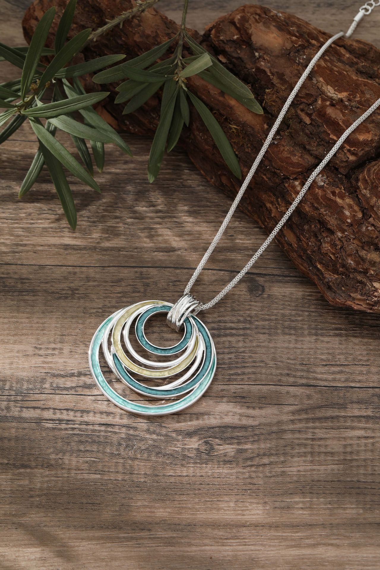 Colorful Painting Oil Round Hollow Geometric Line Necklace